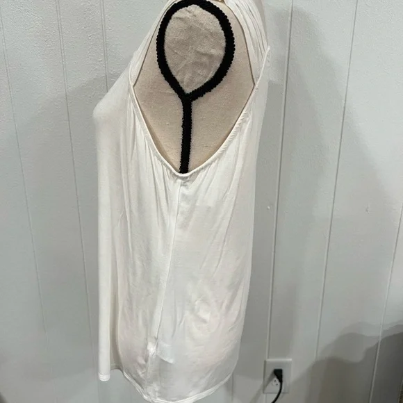 14th & Union Nordstrom white tank top with shoulder details size L - Picture 4 of 10